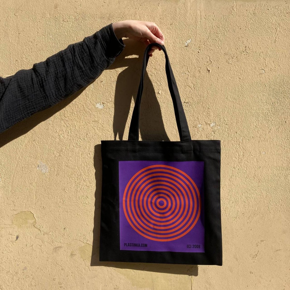 *Фирменная сумка Plastinka (оранжевые круги на фиолетовом) фото