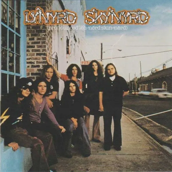 Lynyrd Skynyrd - (Pronounced 'Leh-'nerd 'Skin-'nerd)