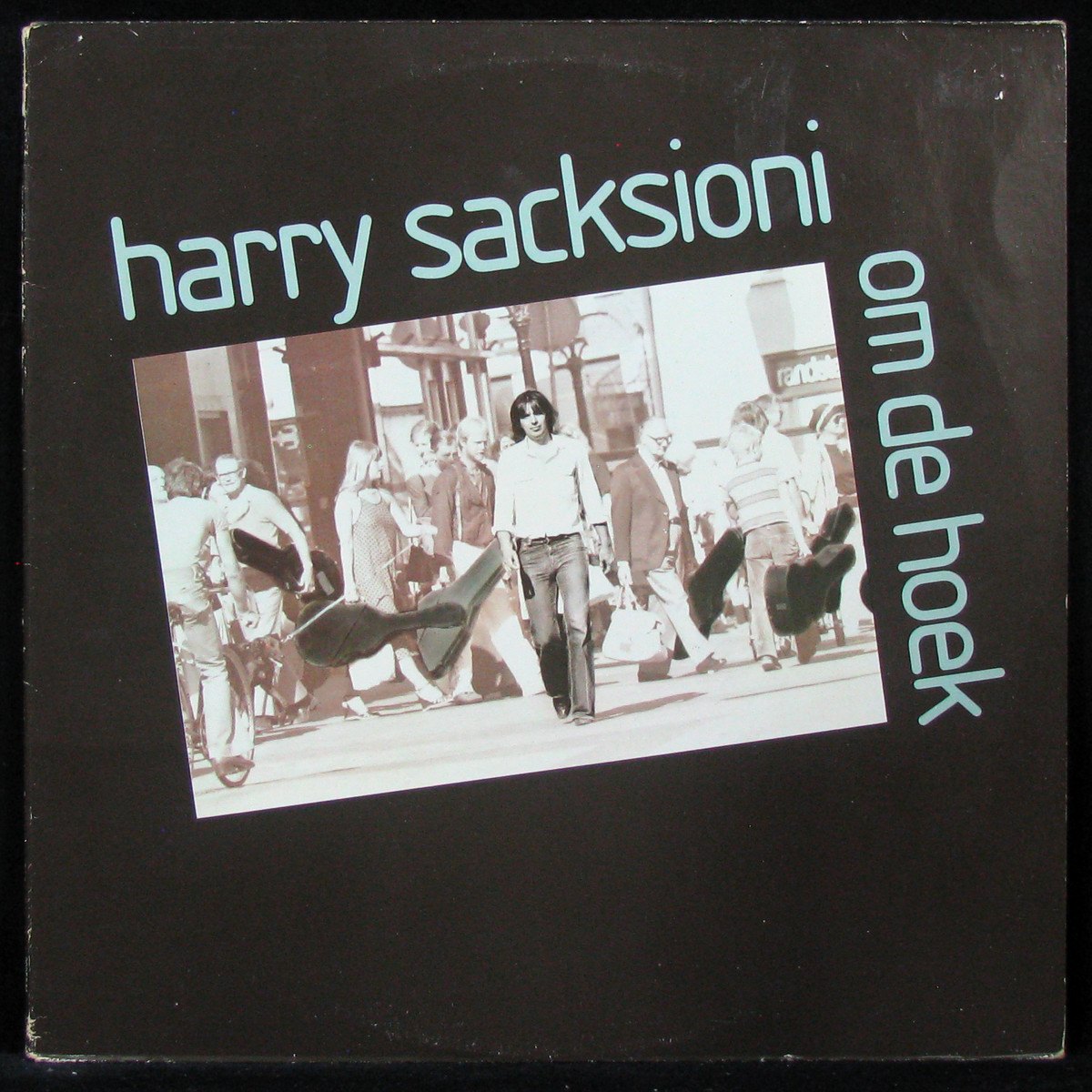 LP Harry Sacksioni — Om De Hoek фото