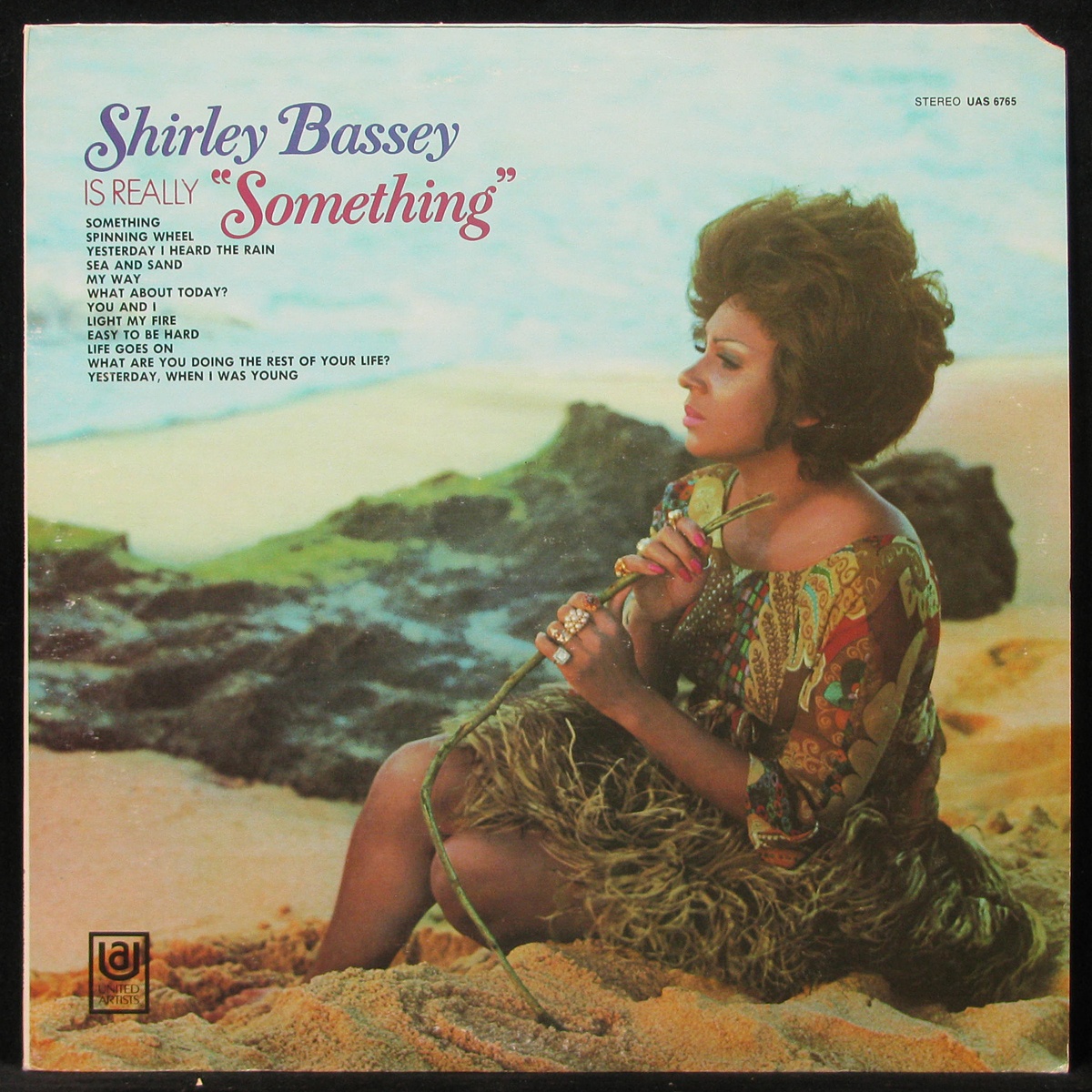 LP Shirley Bassey — Is Really Something фото