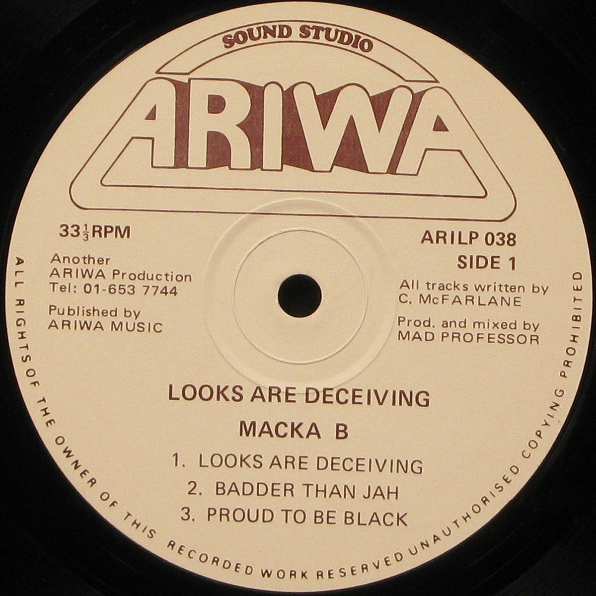 LP Macka B — Looks Are Deceiving фото 2
