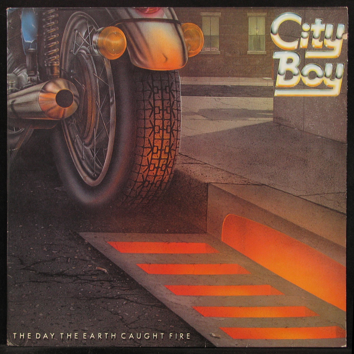 LP City Boy — Day The Earth Caught Fire фото