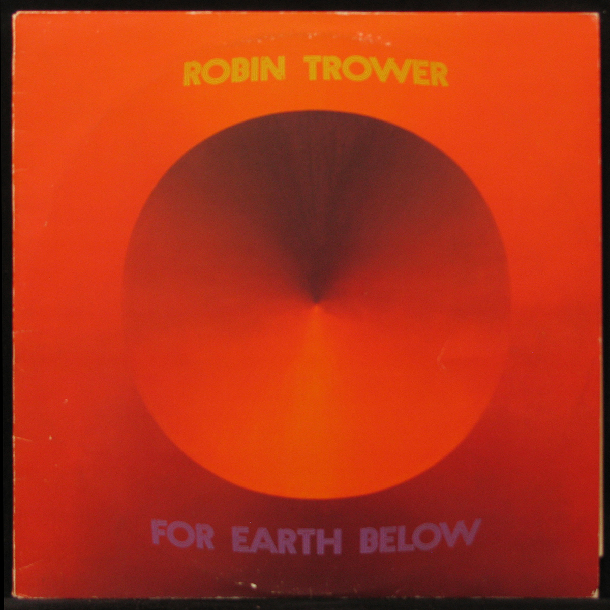 LP Robin Trower — For Earth Below фото