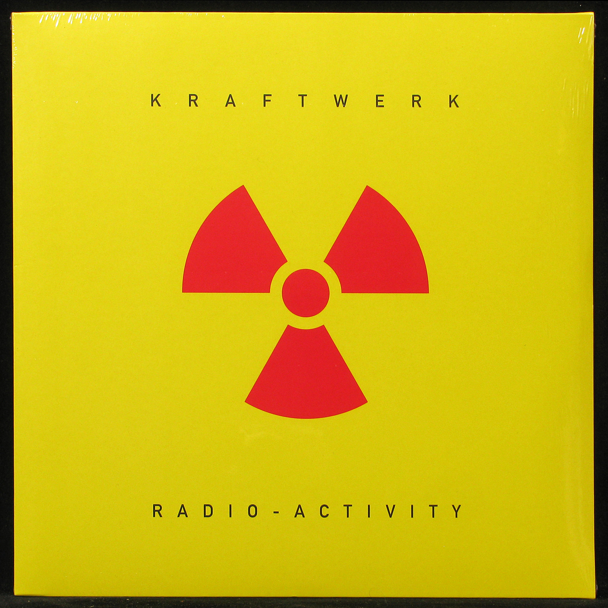 LP Kraftwerk — Radio-Activity (+ booklet) фото