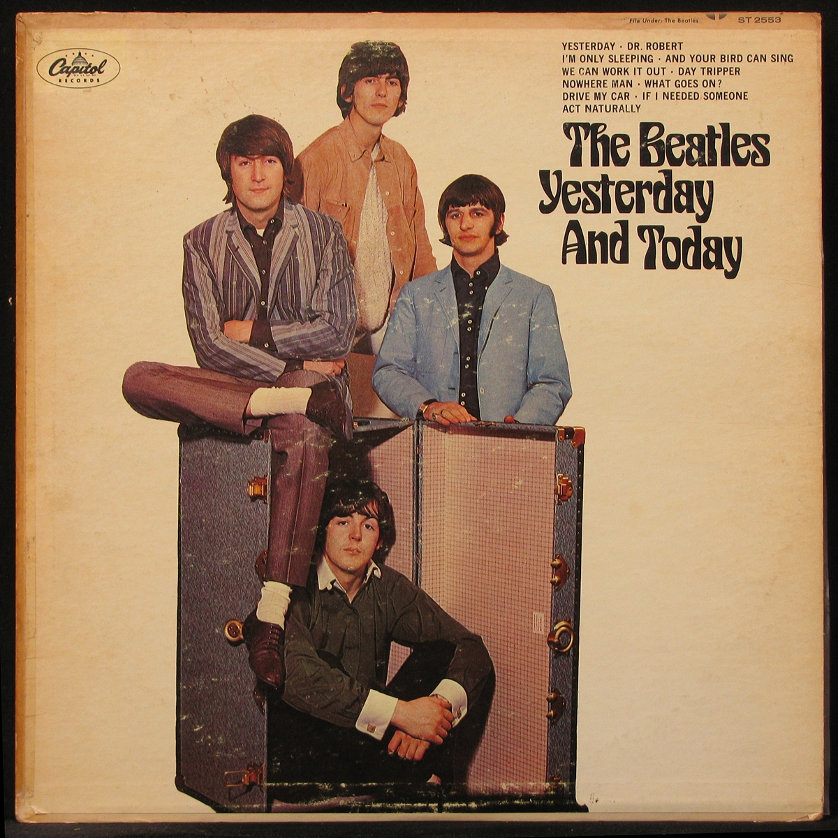 LP Beatles — Yesterday And Today фото