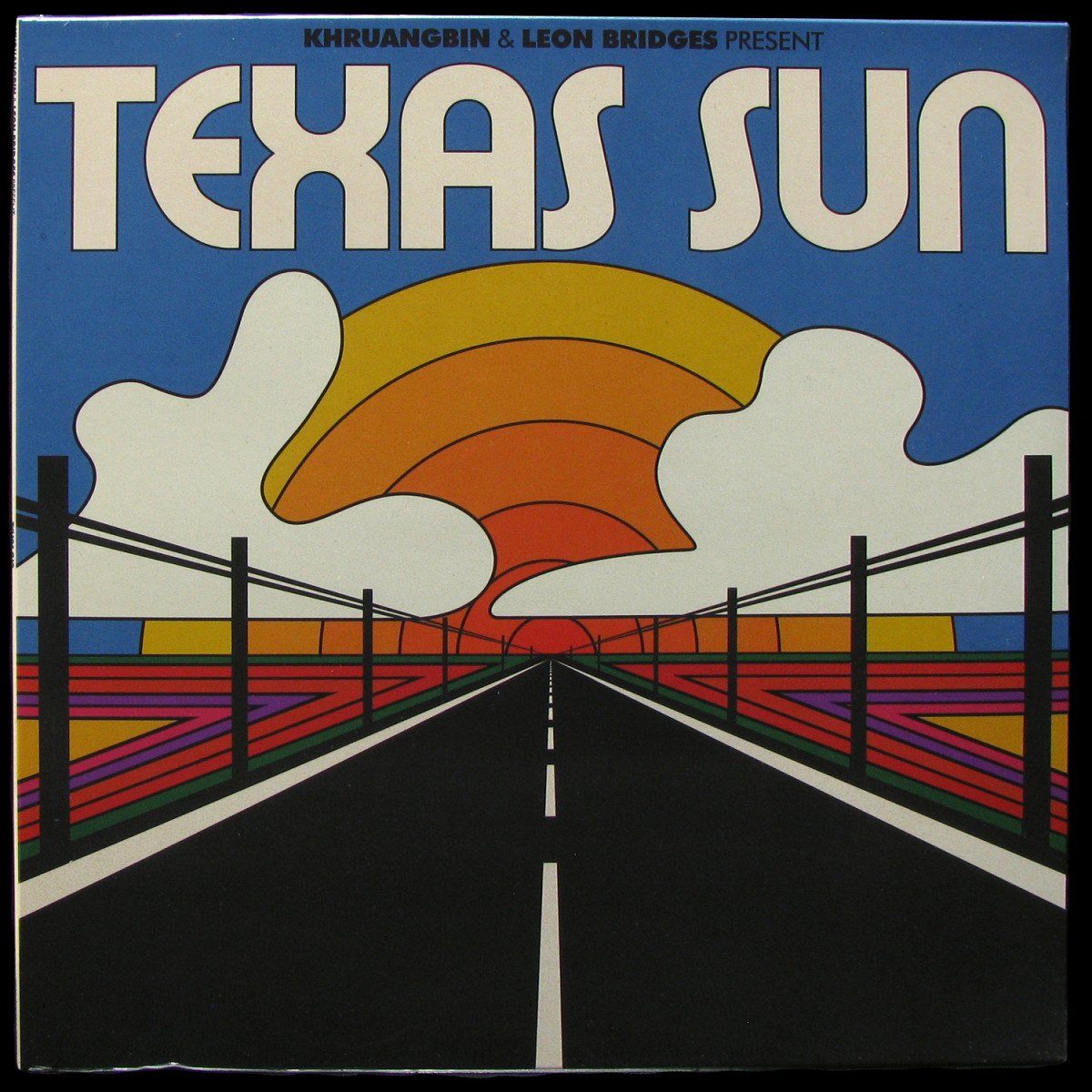 LP Khruangbin & Leon Bridges — Texas Sun (EP) фото