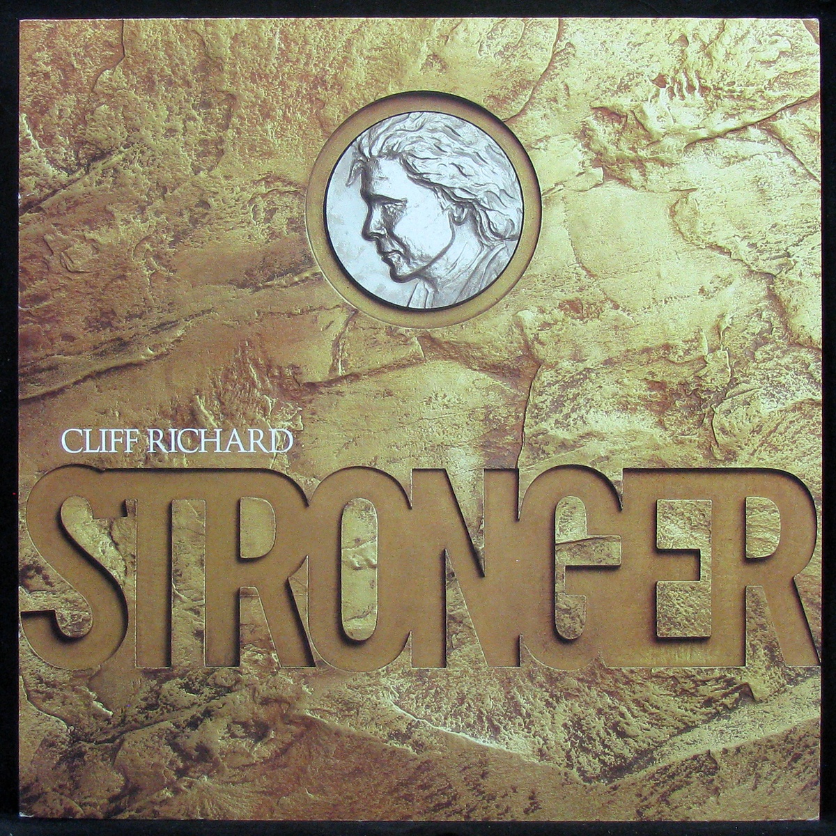 LP Cliff Richard — Stronger фото