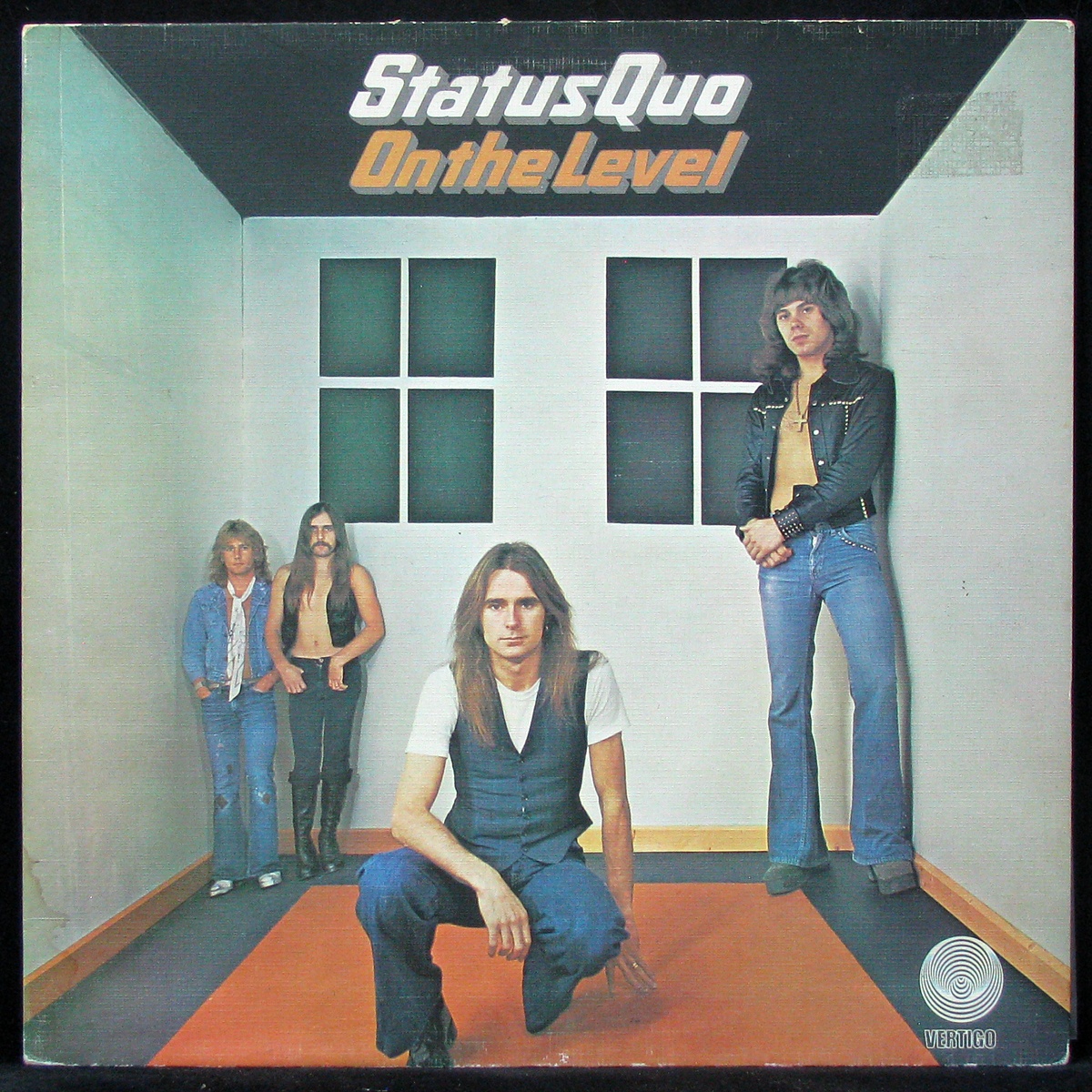 LP Status Quo — On The Level фото