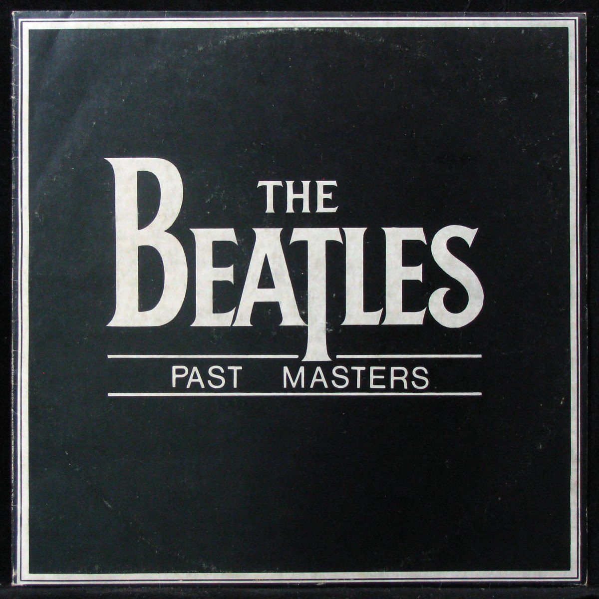 LP Beatles — Past Masters: Volume One фото