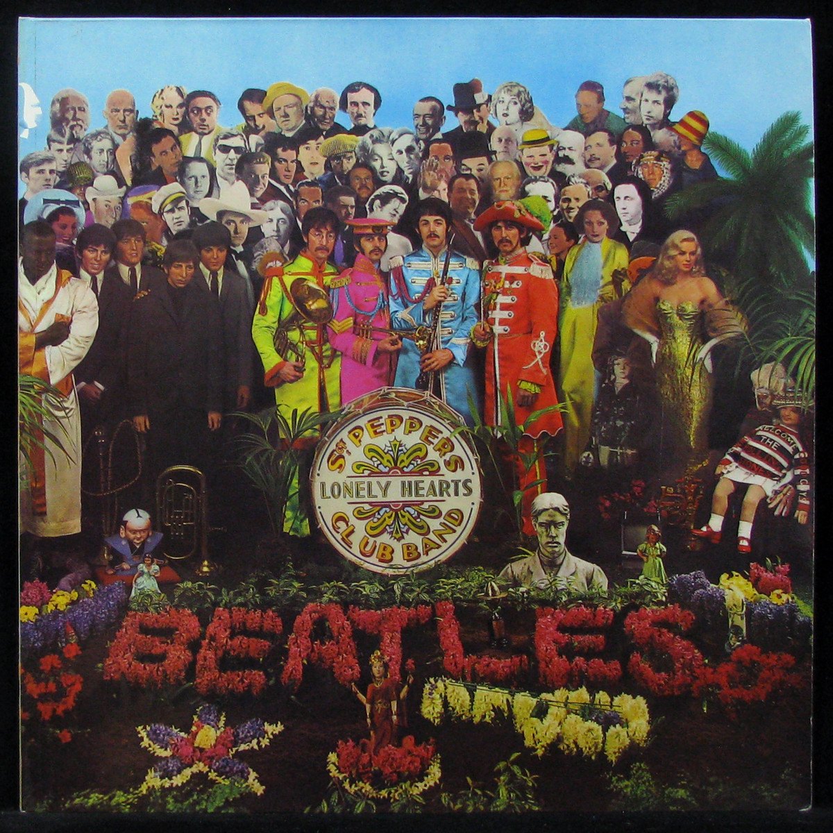 LP Beatles — Sgt. Pepper's Lonely Hearts Club Band (club edition) фото