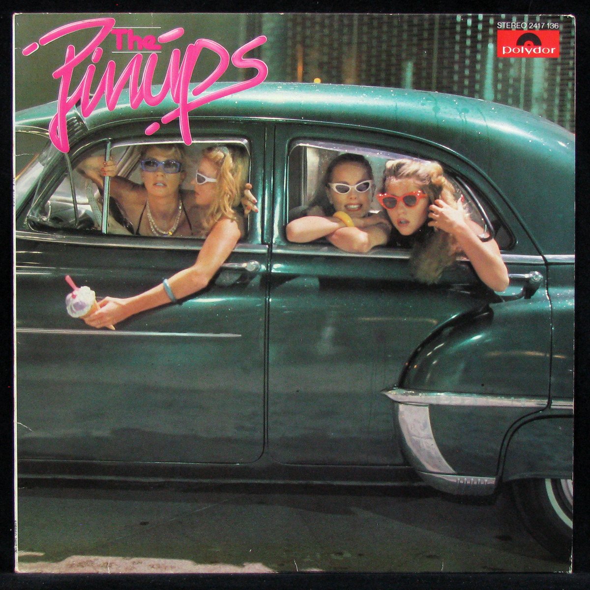 LP Pinups  — Pinups фото