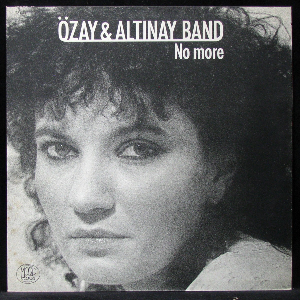 LP Özay & Altinay Band — No More фото