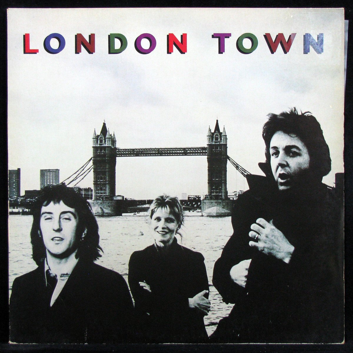 LP Wings — London Town фото