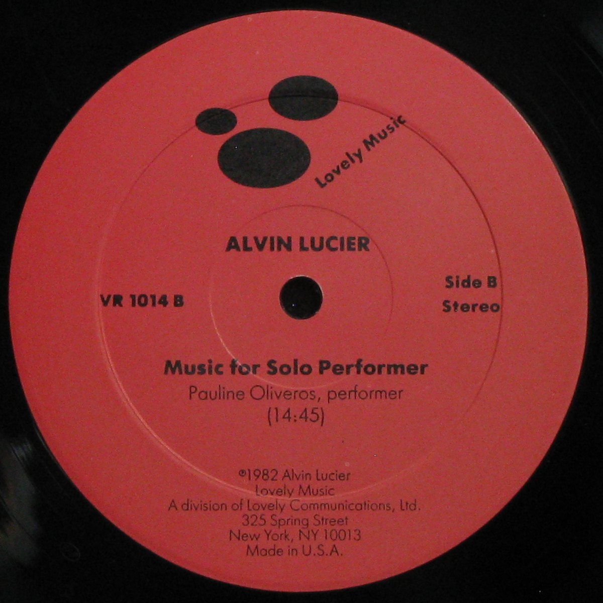 LP Alvin Lucier — Music For Solo Performer (For Enormously Amplified Brain Waves And Percussion) фото 4