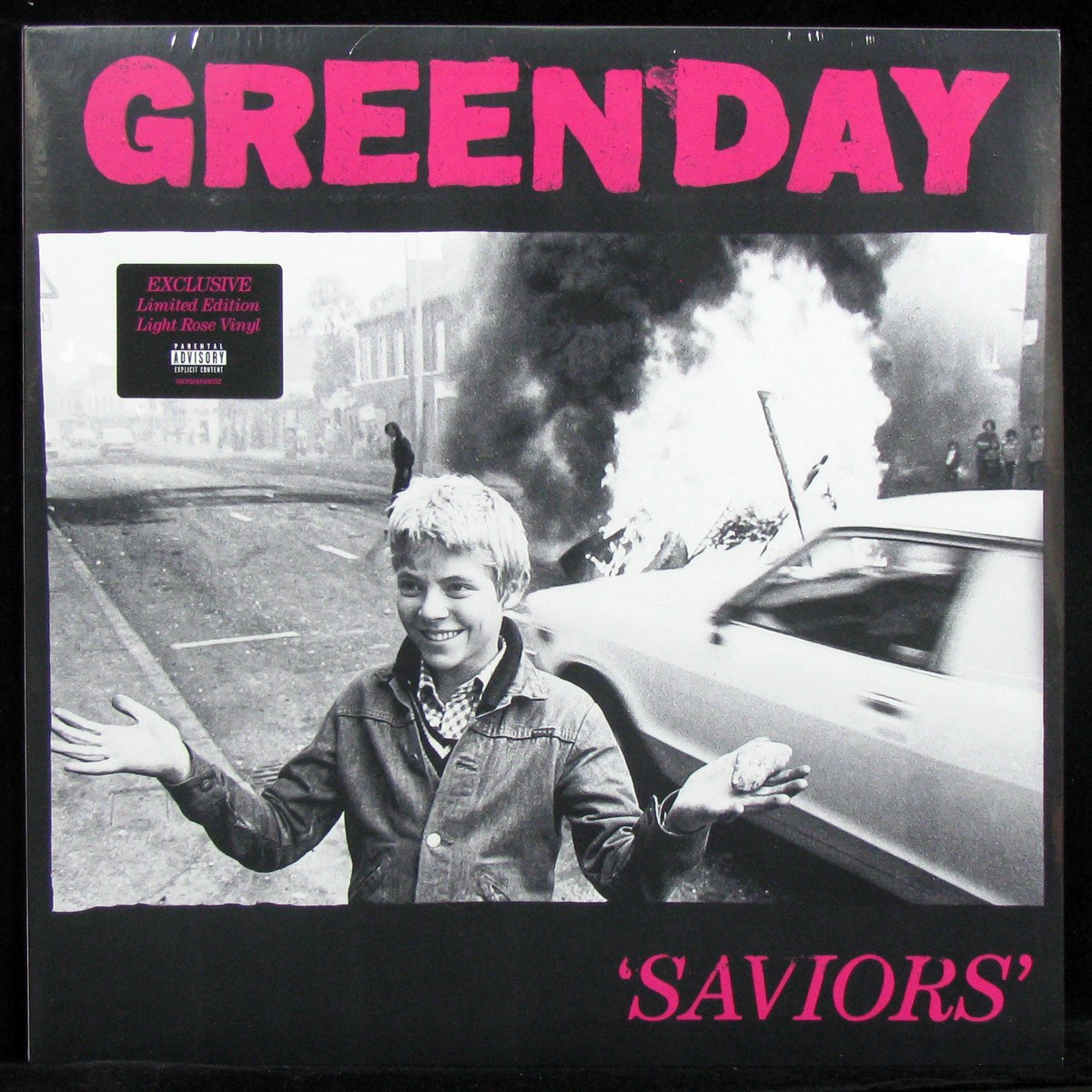 LP Green Day — Saviors (Light Rose vinyl) (+ poster) фото