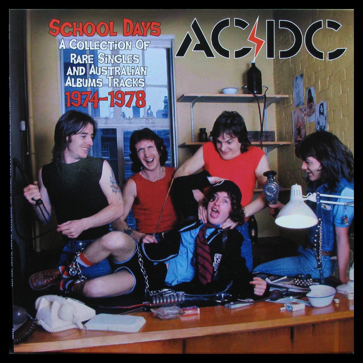 LP AC/DC — School Days - A Collection Of Rare Singles And Australian Albums Tracks 1974-1978 фото