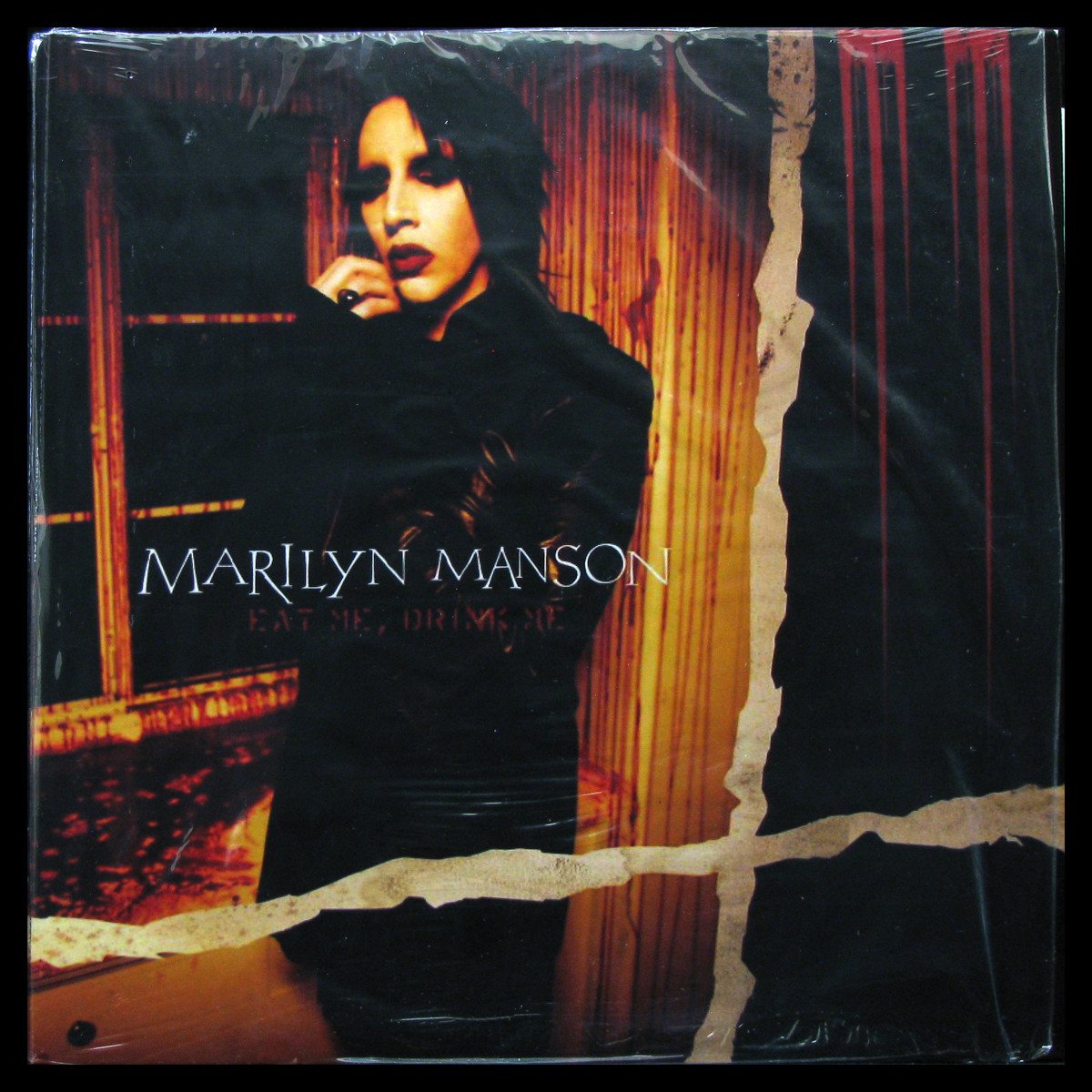 LP Marilyn Manson — Eat Me, Drink Me (red marble vinyl, 2LP) фото