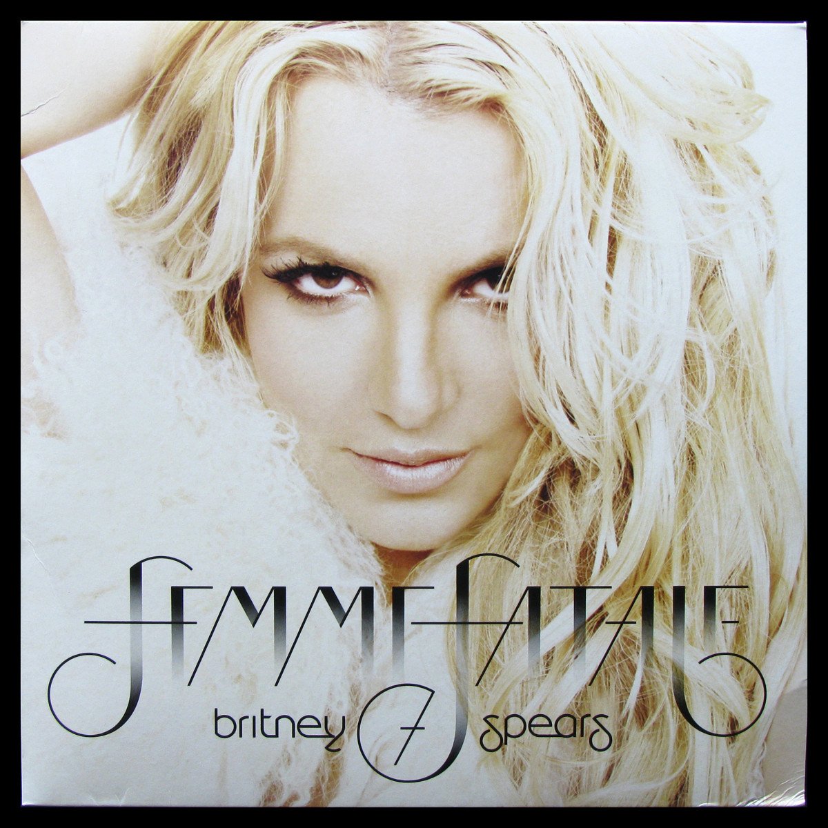 LP Britney Spears — Femme Fatale (coloured vinyl) фото