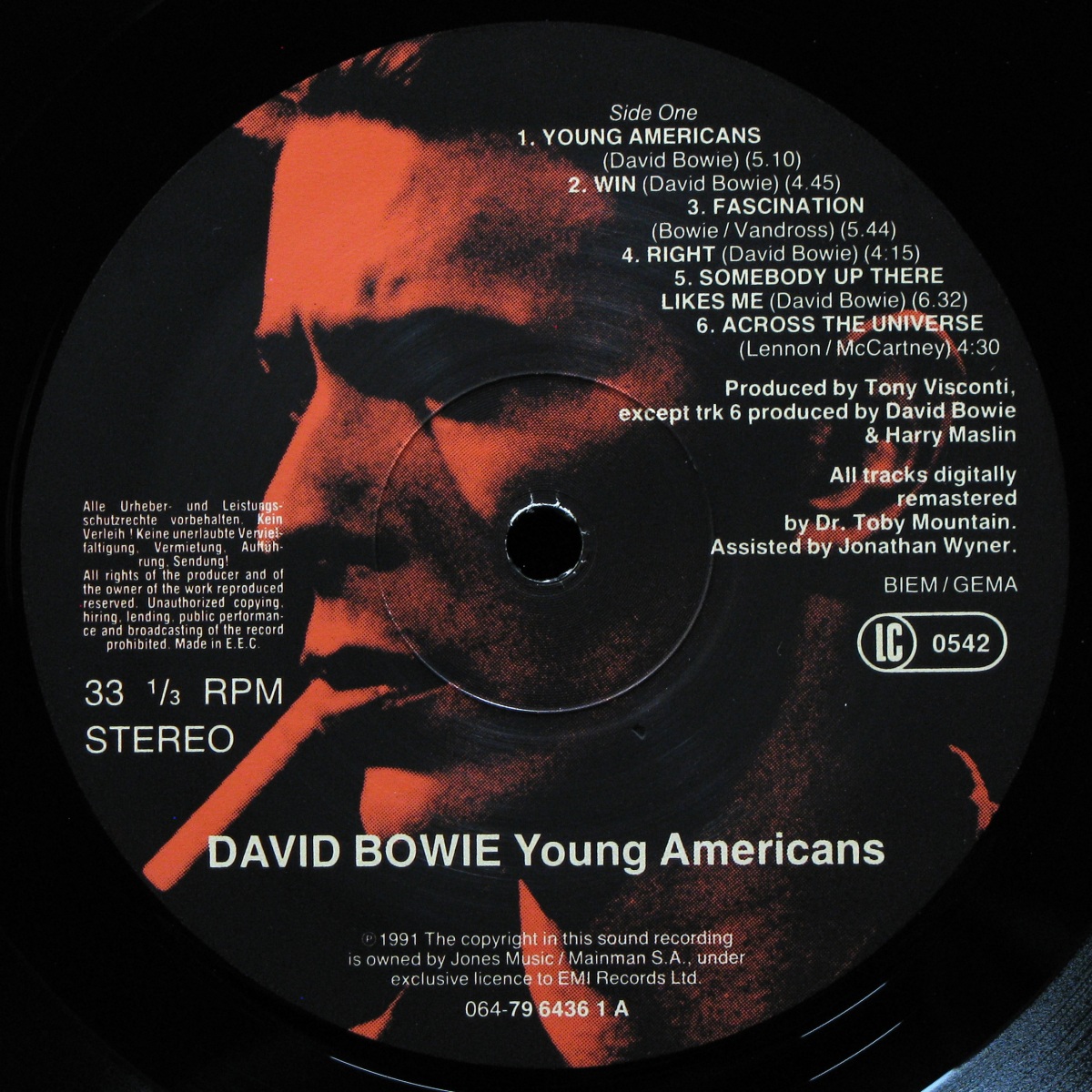 LP David Bowie — Young Americans фото 4