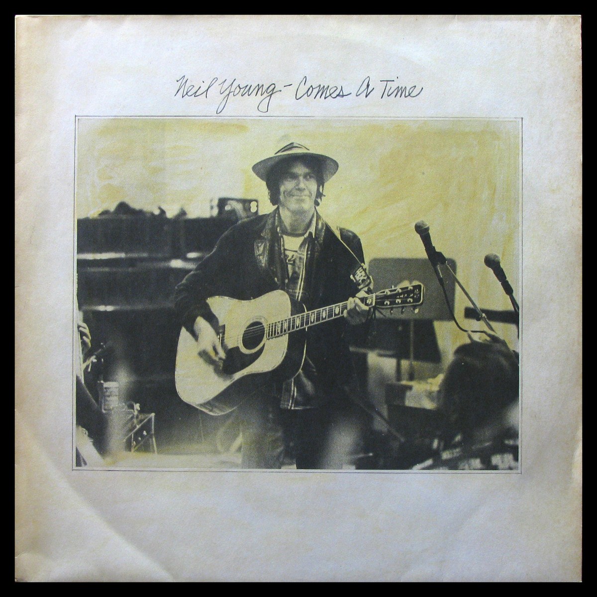 LP Neil Young — Comes A Time фото