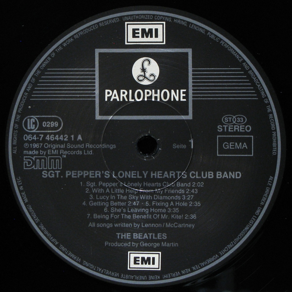 LP Beatles — Sgt. Pepper's Lonely Hearts Club Band фото 3