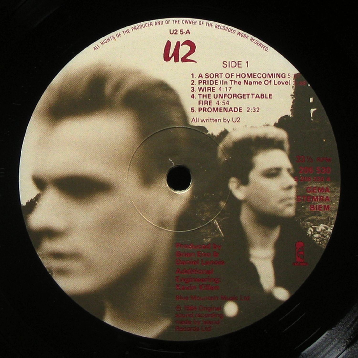 LP U2 — Unforgettable Fire фото 2