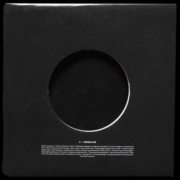 LP Two Door Cinema Club — Gameshow (2LP, цветной винил, + сингл) фото 9