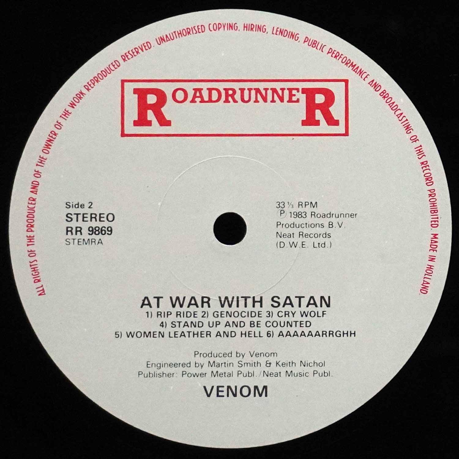 LP Venom — At War With Satan фото 4