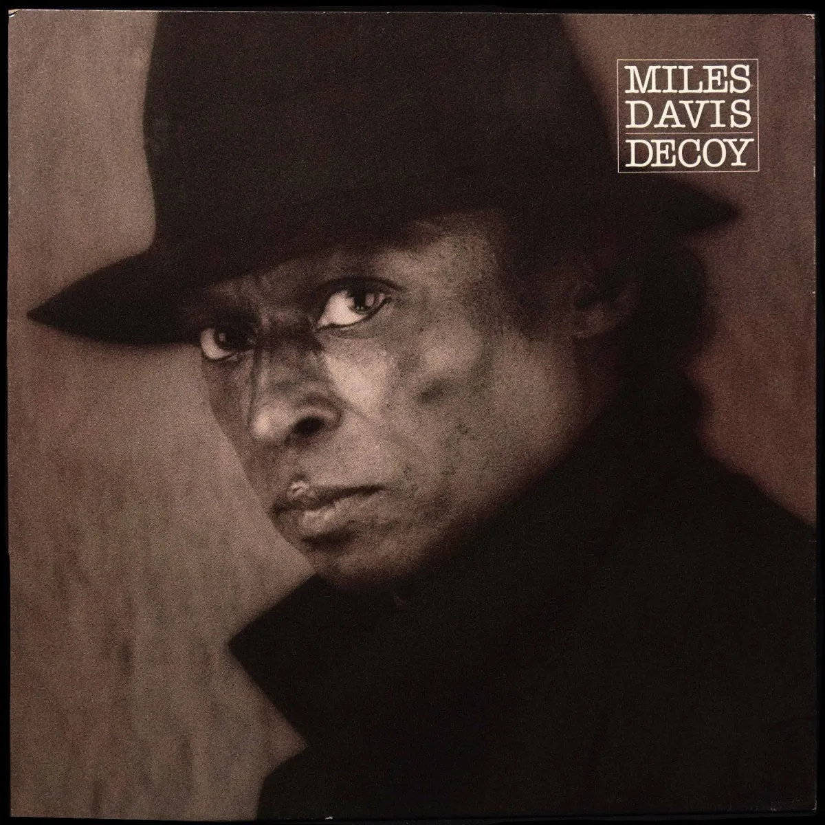 LP Miles Davis — Decoy фото