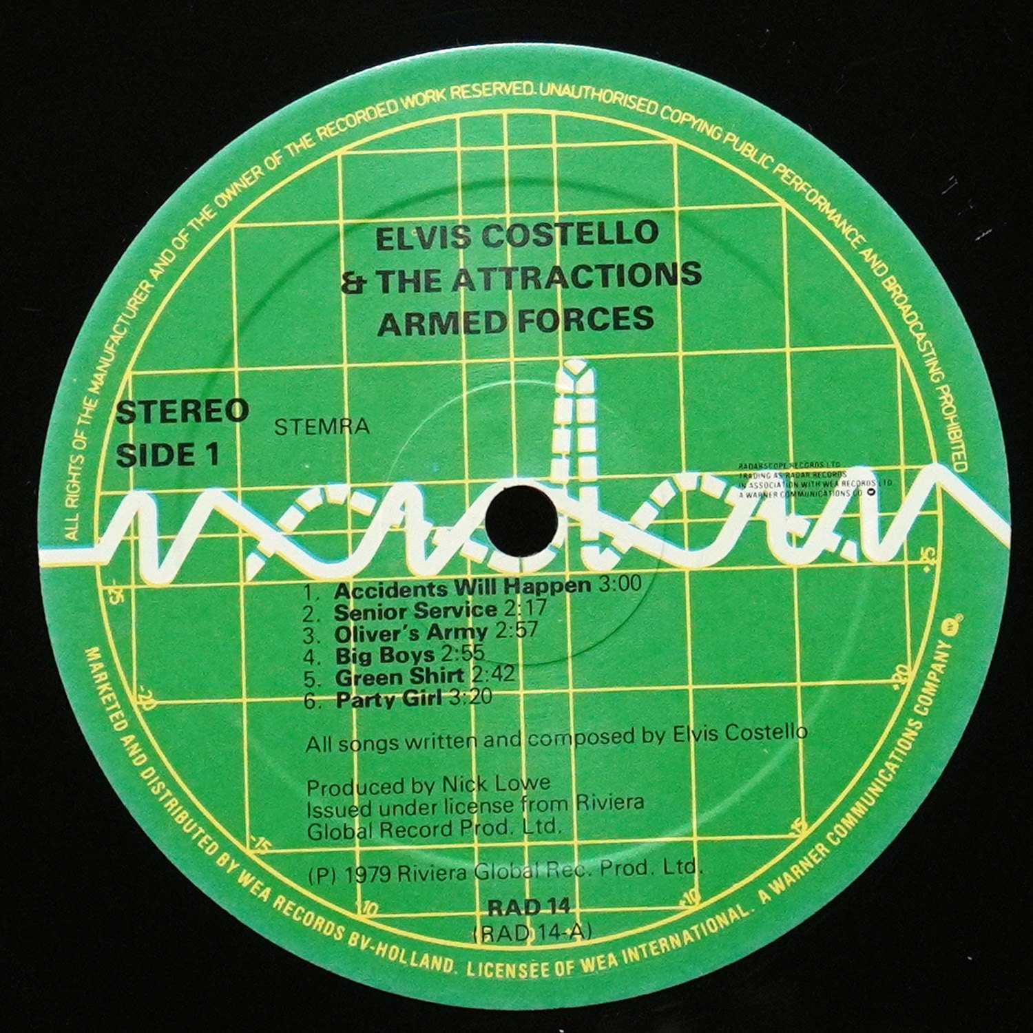 LP Elvis Costello & The Attractions — Armed Forces фото 2