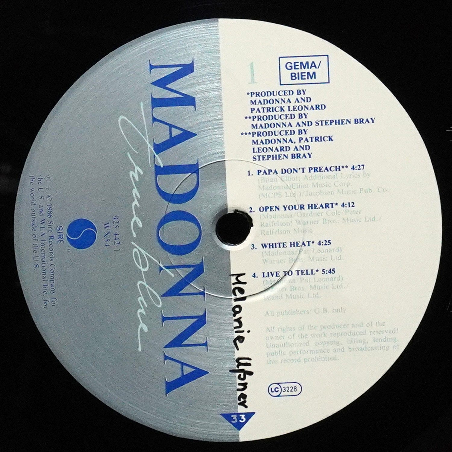 LP Madonna — True Blue фото 3
