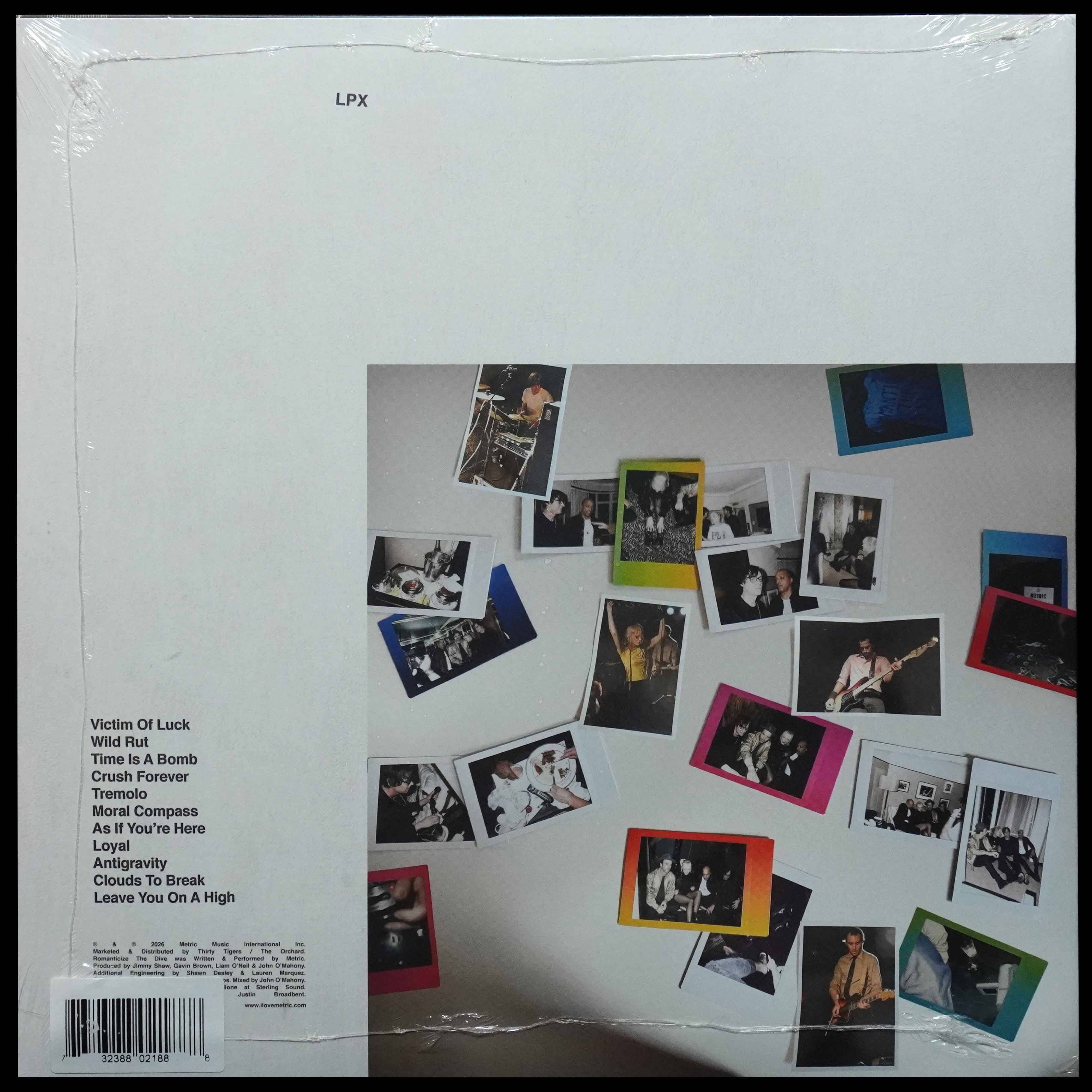 LP Metric — Romanticize The Dive (цветной винил) фото 2